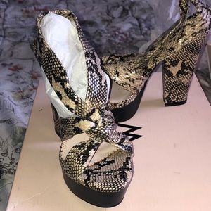 Faux snake skin platforms
